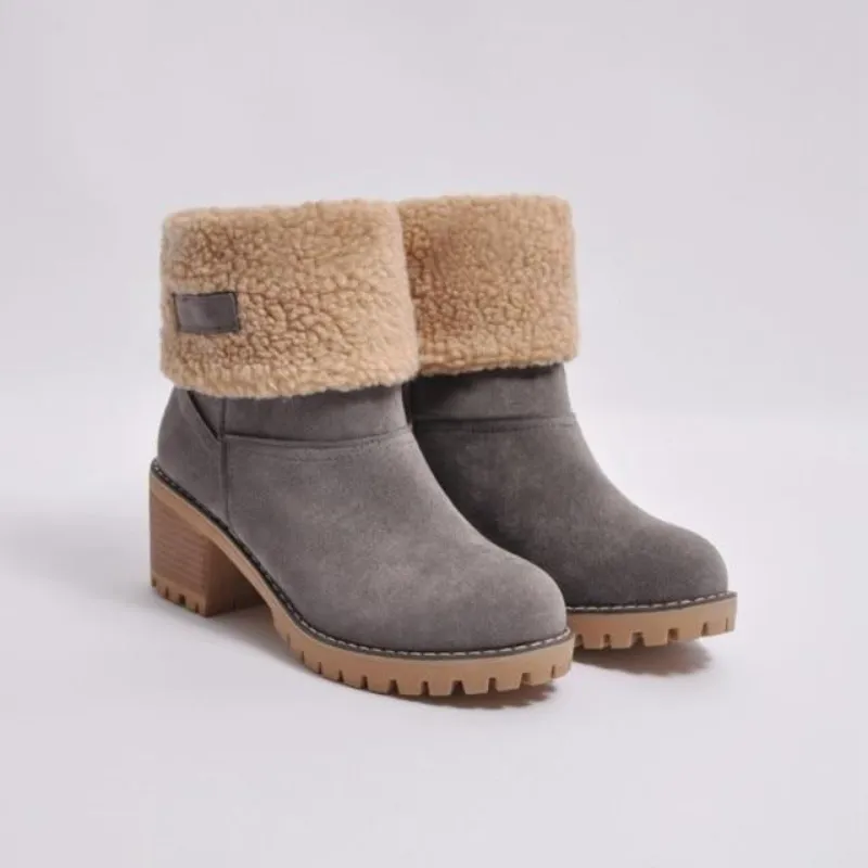 Warm lined women's boots for winter
