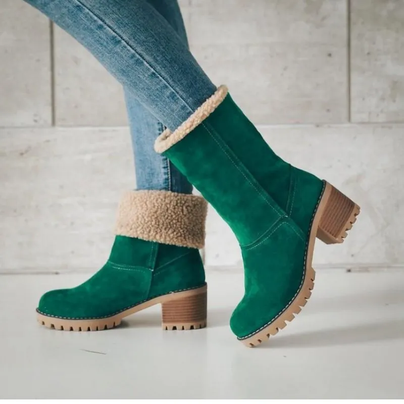 Warm lined women's boots for winter