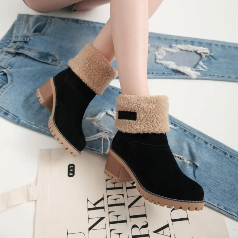Warm lined women's boots for winter